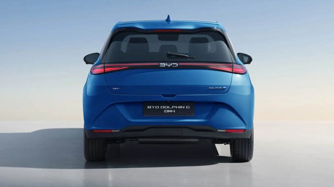 BYD Dolphin G 1.5 DM-i 212 Sport 5dr Auto Hatchback - Image 3
